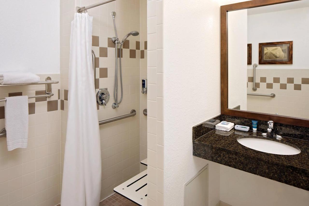 Four Points By Sheraton Fort Myers Airport Exteriör bild